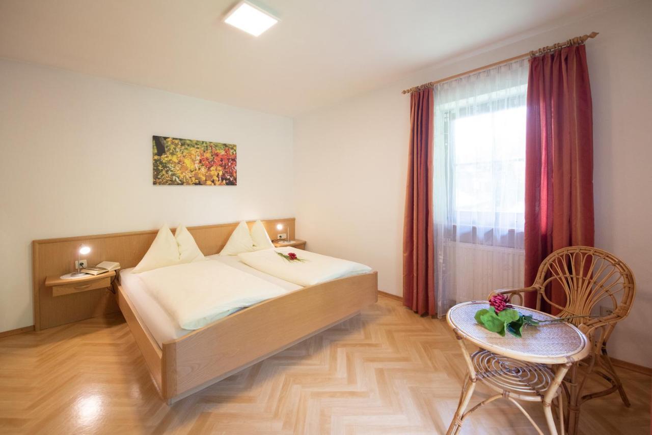 Apartments Herrnhofer 칼다로 외부 사진
